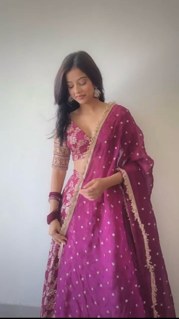 Most Trending Wedding Special Jequared Silk Lehenga Choli